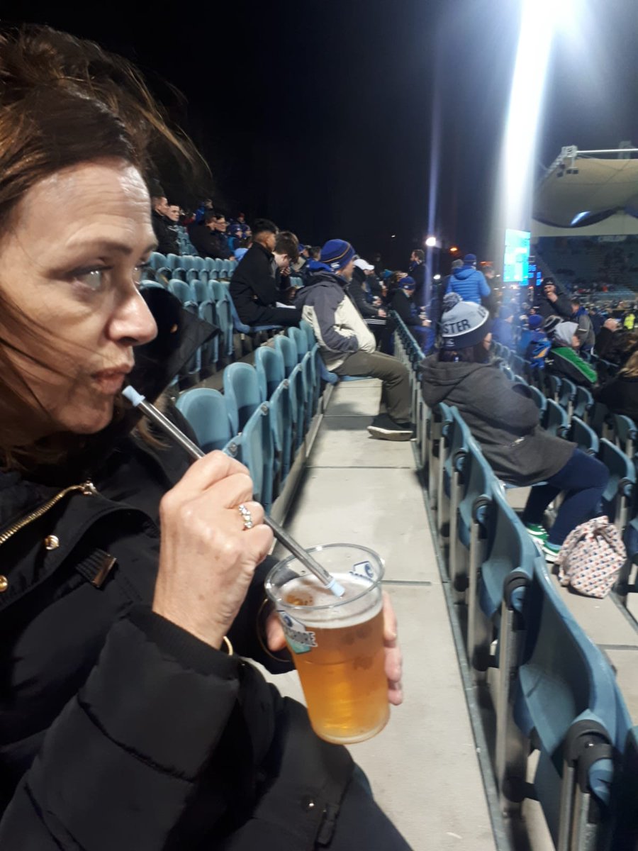 ReStraw's tweet photo. Restraw making an appearance at the Leinster match! It is the perfect present for all sports lovers 😜😜
#studententerprise#resuablestraws#sport#comvenience#savethesea#agreeneryou#environement#restraw https://t.co/9L5jFdjNtC