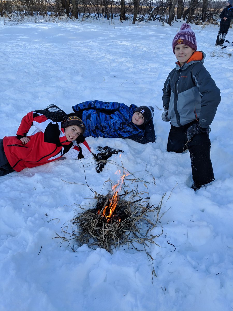 TigerMath6's tweet photo. 6th STEM: Winter Survival Day#2 - Building a Fire. Choose your adventure: battery &amp; steel wool or flint &amp; steel. Thanks to Bre(Clay County Naturalist)  @smstigers1 #SpencerTigers #stemexcellence @belinblank @BradReiman @TigerScience6 https://t.co/DhFzRFJ5QK