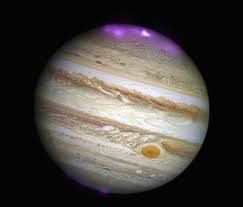 kimberlykowal's tweet photo. Got all excited to see Jupiter trending on Twitter...& then I clicked on it & was GREATLY DISAPPOINTED in the reason our fair gas giant with the big red spot is in the news. So...to combat that, here are some classy images of #Jupiter (in space): https://t.co/ooGFXm6jIr