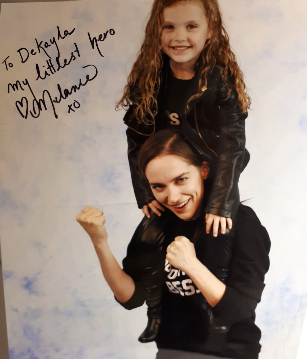 Dekayla_DSA's tweet photo. #WynonnaEarp gave me this beautiful person to look up to as a strong female role model. #FightForWynonna Its important for little girls to have a hero growing up and whom better than @MelanieScrofano .

 #FightForWynonna https://t.co/69Eej4NjsS