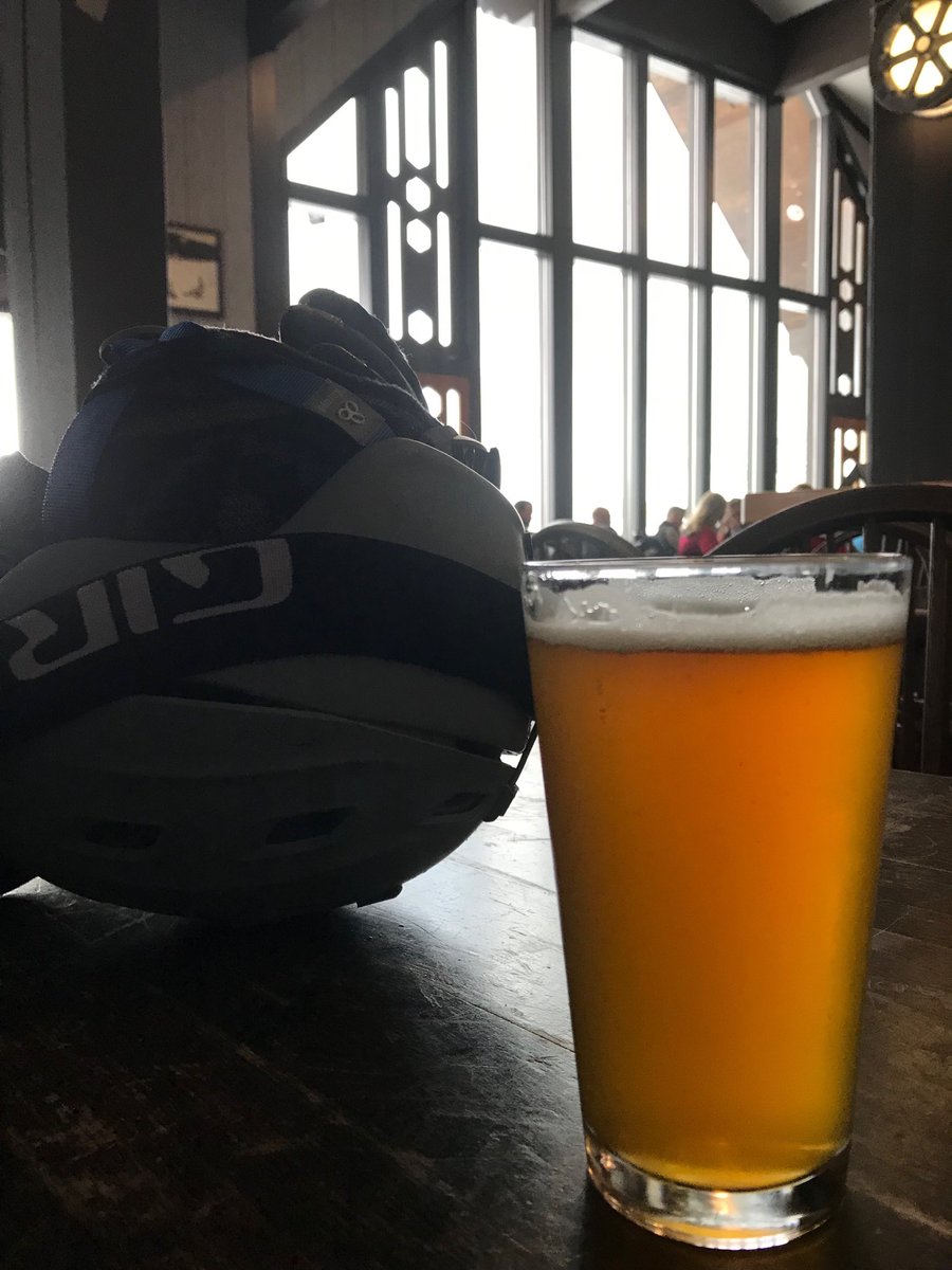 stoupbrewing's tweet image. Awesome tap list up here ⁦@WhitePass⁩. We’ve enjoyed beers from ⁦@BaleBreaker⁩ ⁦@SingleHillBeer⁩ ⁦@fremontbrewing⁩ and this here #bodhizafa from ⁦@GeorgetownBeer⁩ #midwinterbreak #skication #tonsofsnow #wabeer