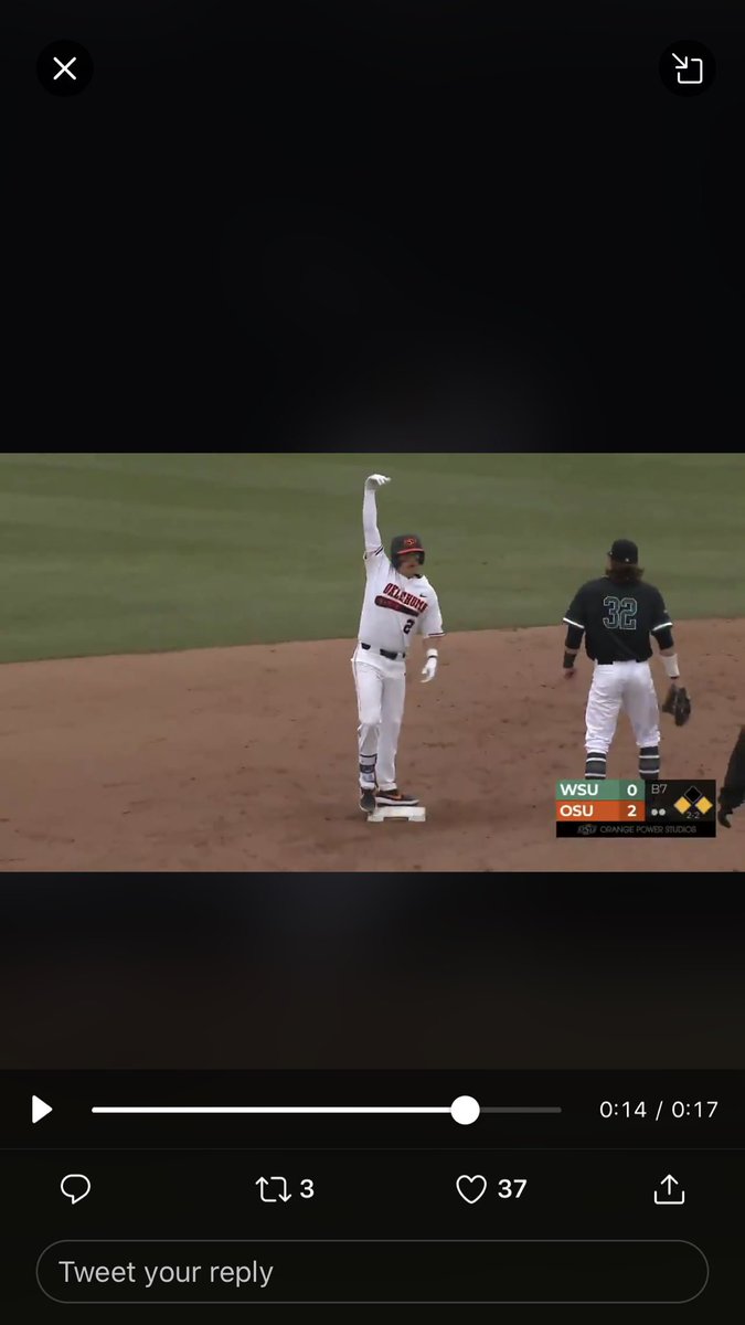andyro_2's tweet photo. This is ELITE out of you @Cm1Funk must of been a good one in the stands... If you know you know https://t.co/yvAHVeJJba