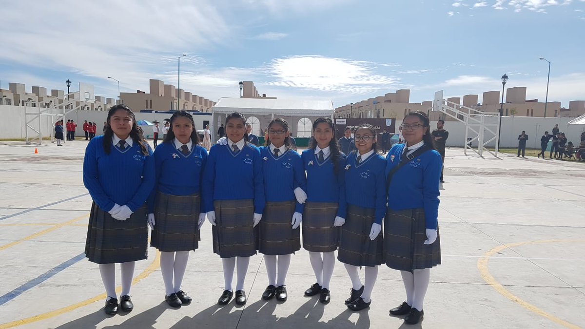 TolucaNo3's tweet photo. Felicitamos a nuestras escoltas por representarnos en el Concurso Escolta Bandera, reconociendo su esfuerzo y dedicación. https://t.co/t0m0Woz9vD