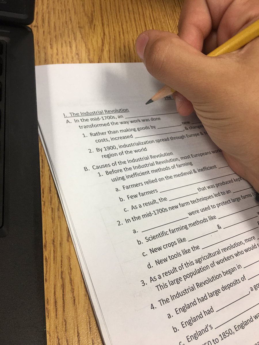 LilDestenyy's tweet photo. Doing My Work ❗️ Can Yall Relate ? 🥴 https://t.co/r0nVG9F3zw