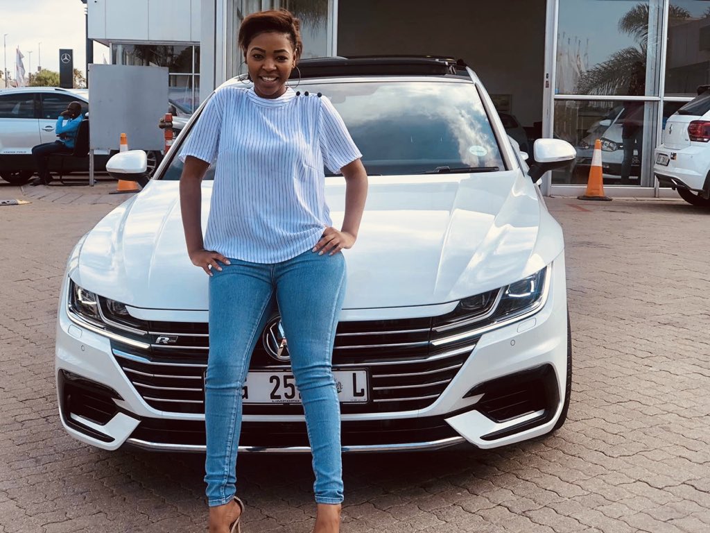 ItuKasapo's tweet photo. This weekend I’m being driven by @PolokwaneVW in the Arteon! 😍

#PLKArteonDrive #VWPolokwane https://t.co/RDSF7Kod3c