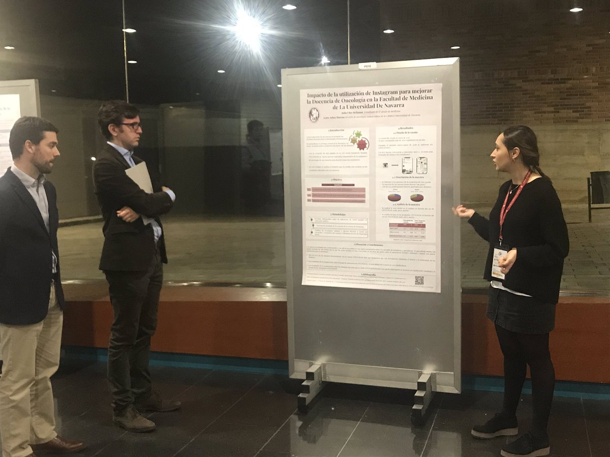 smalgarra's tweet photo. Brillante defensa del Póster: “Impacto de la utilización de instagram para mejorar la docencia de Oncología en la Facultad de Medicina en la Universidad de Navarra” la estudiante Julia Ulier y la Dra. L. Arbea en #COEXV #keepfighting https://t.co/otXweqw48U