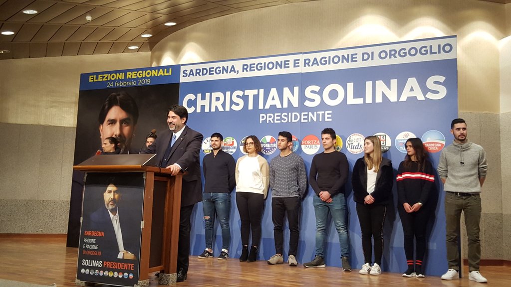 ChristianSolin3's tweet photo. Chiusura campagna elettorale: Il 24 febbraio cambieremo insieme la Sardegna! #fortzaparis #votachristiansolinas https://t.co/cvFmKjgPL1