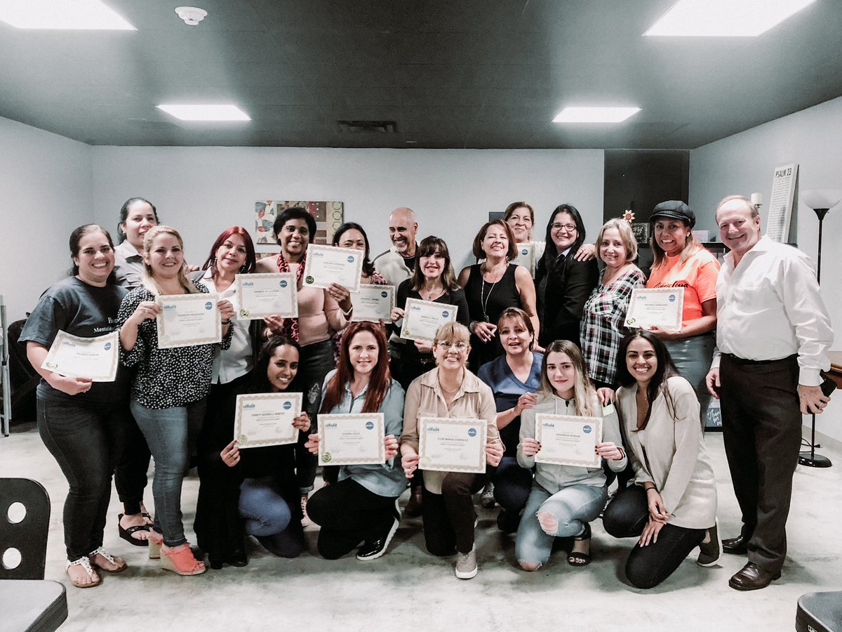 CFMiami's tweet photo. South Florida is home to a growing multicultural community, including more than half a million immigrants. Thatβs why weβre joining w/ Caring for Miami to support #Bridge. A program that provides free English classes as a path to employment & citizenship.
https://t.co/5Td7L4zW2b https://t.co/FhwMDehtds