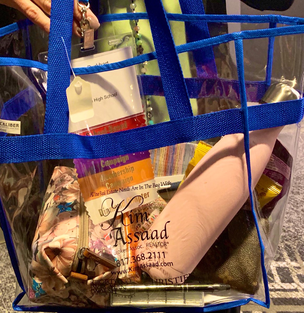 kburkhart_ghs's tweet photo. Thank you @mnassaad and Kim for supporting DECA and sponsoring our @Grapevine_DECA bags for state! #ghsunity #txdecacdc #kimassadrealestate https://t.co/hoXPt0apKl