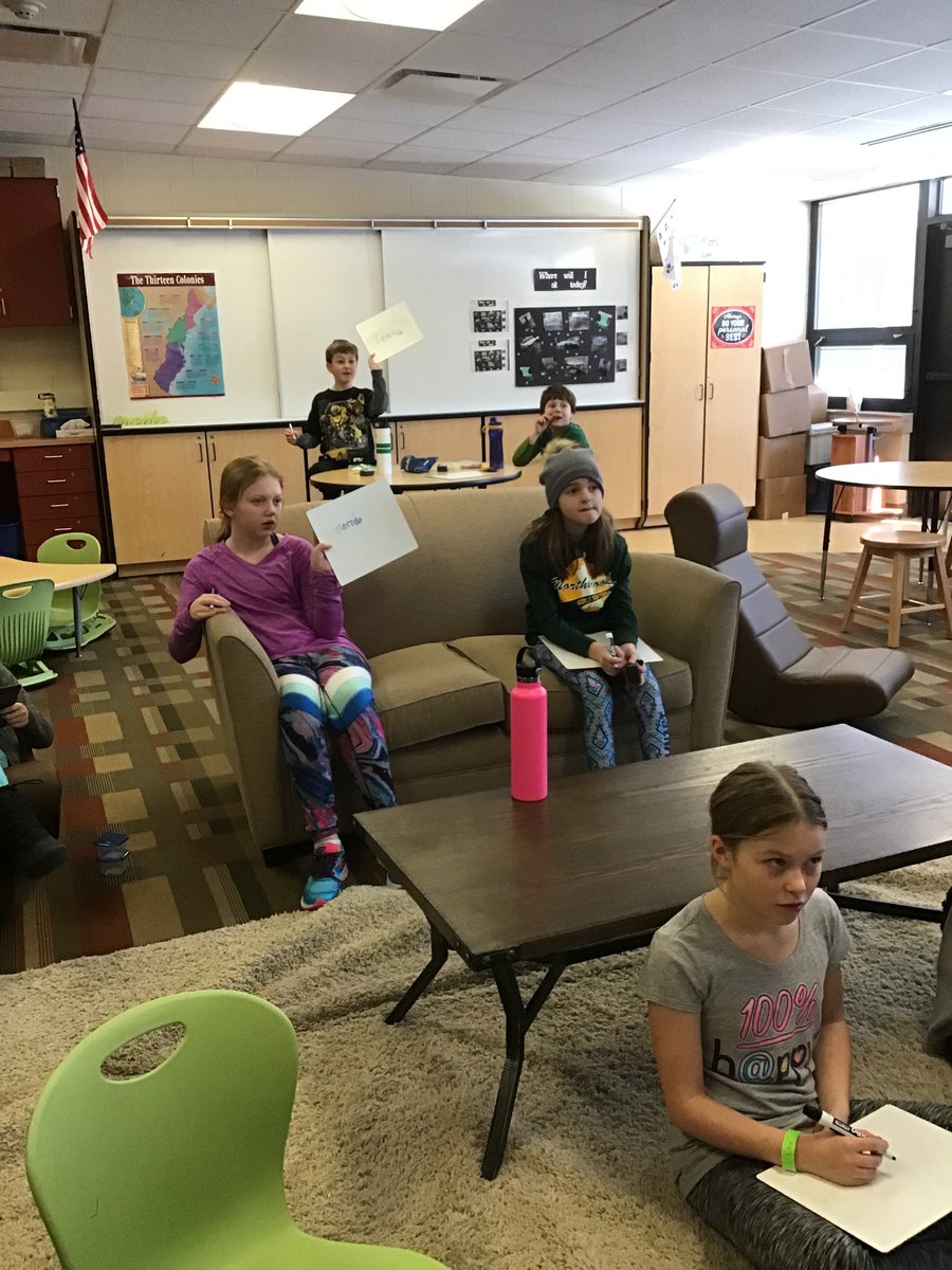 SenoraTurner28's tweet photo. 4th graders in @GB4th209 had fun practicing directions in Spanish (and geography) with a fun guessing game! #innovate28  #tlc28 #spanishtribe #spanishteacher #spanishteachers #iteachspanish #spanishclass #spanish #spanishteacherlife #foreignlanguage #teachersfollowteachers https://t.co/O7fzSVJHAO