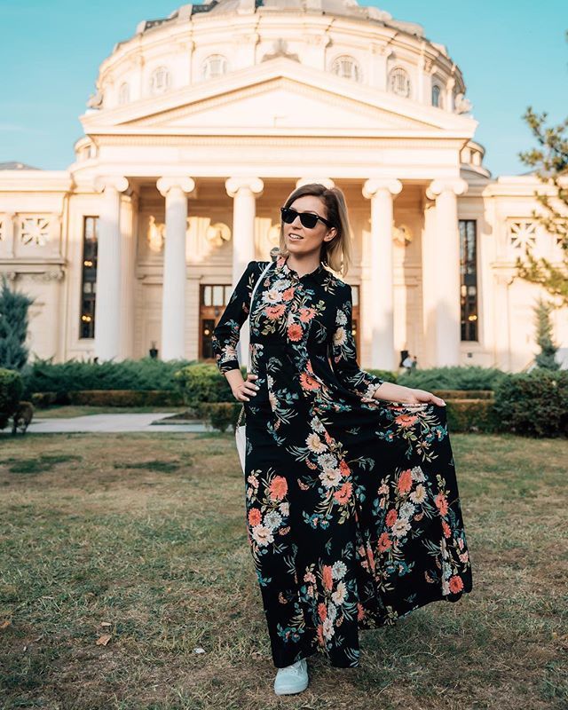soulseekerphoto's tweet photo. Bucharest is wonderful
Come snap a pic πΈ
.
.
.
.
.
#portrait_vision #portrait_perfection #portraitmood #ig_global_people #majestic_people #portrait_ig #top_portraits #postrait_shots #worldface #globe_portraits #globe_visuals #doports #moodyports #por⦠https://t.co/EbPAX3Ro8T https://t.co/I9foHzzWUl
