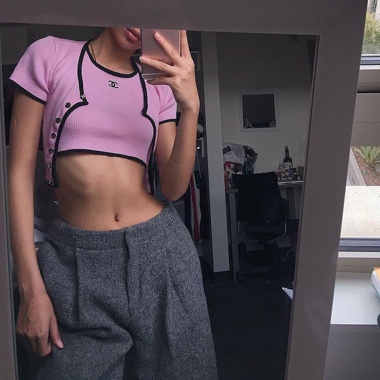 drifting Tom Audreath Pile of femme fatale 2.0 on Twitter: "Chanel classic pastel crop top https://t.co/gh0OOzMcdh" / Twitter drifting Tom Audreath Pile of femme fatale 2.0 on Twitter: "Chanel classic pastel crop top https://t.co/gh0OOzMcdh" / Twitter