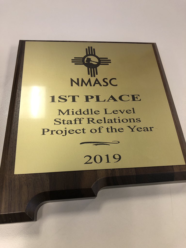officialhmspage's tweet photo. Harrison MS GOLD Student Council of the Year!! &amp; 1st Place Middle Level Staff Relations Project of the Year! #NMASC #GoRoadrunners #AdayInSchool  @APSLZ2 @ABQschools https://t.co/jQnCzoMi5q