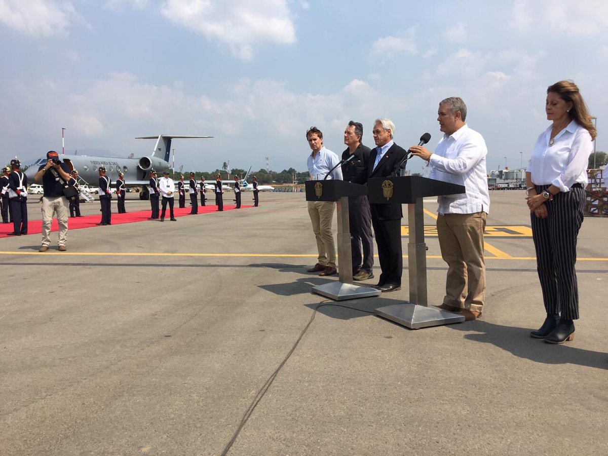 carlosvecchio's tweet photo. En nombre de #Venezuela, agradecemos a los Presidentes @IvanDuque, @sebastianpinera y @MaritoAbdo, y enviado especial de EEUU Elliott Abrams por acudir personalmente a #Cúcuta en apoyo al #VenezuelanAidLive y a la #AyudaHumanitaria para nuestro pueblo https://t.co/Z6hDdzgd9P