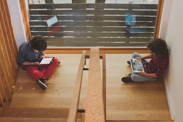 ScrapingWeb's tweet image. Circle raises $20M Series B to help even more parents limit screen time: Circle makes a fantastic screen time management tool and today the company announced a round of funding to help fuel its growth. The $20 million Series B included participation from… tw.eet.link/QzTNxW