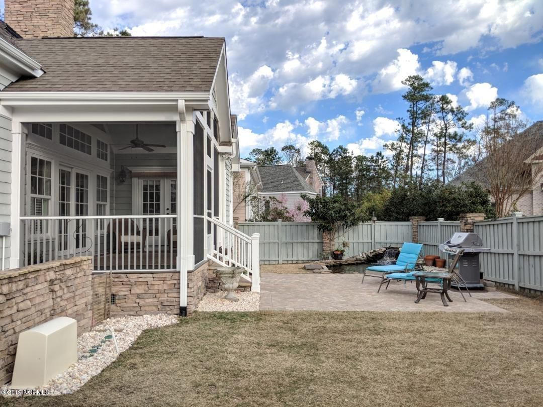 NetworkWilm's tweet photo. New listing! Located in the Landfall Community, this exceptional home has everything one would desire. 5 bedrooms, 5 bathrooms, over 3,900 sq ft of living space. 11 ft ceilings, hardwood floors, transom windows, fireplace &amp; so much more.
$649K https://t.co/83AOvpgFqA https://t.co/ITo6ejGtHZ