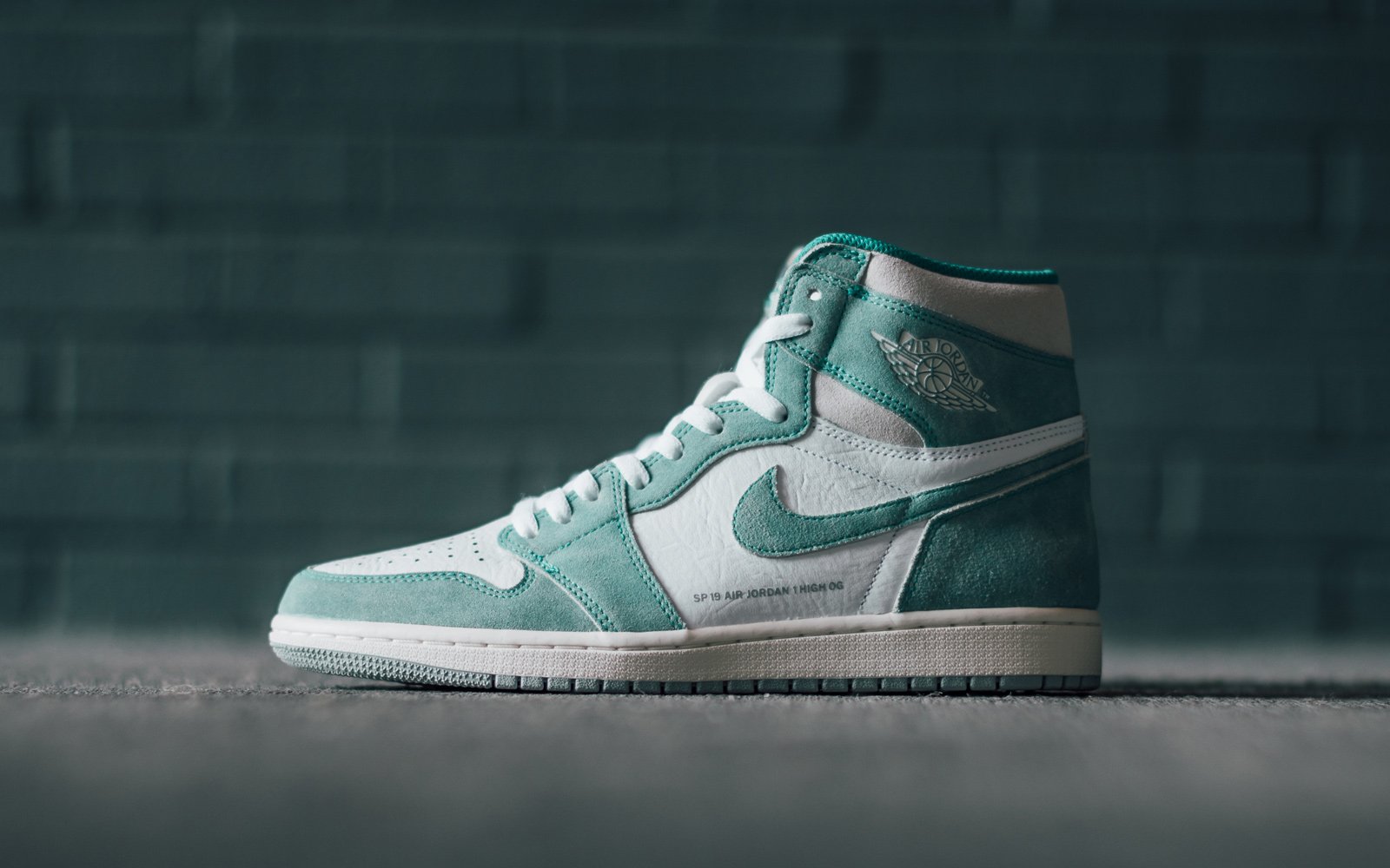 grade school turbo green jordan 1