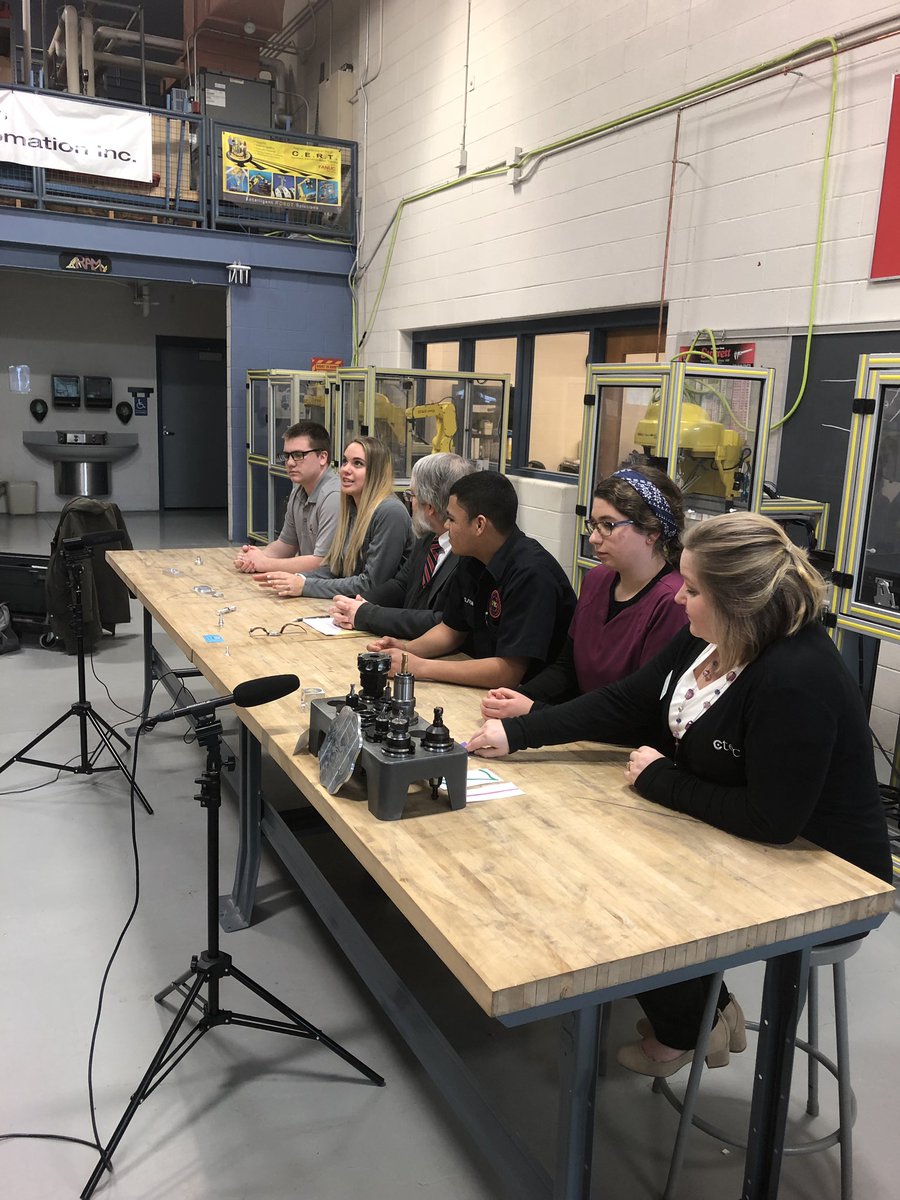JayHottinger's tweet photo. Celebrating Career Technical Education Month today at @CTEC_HS with Ohio School State Superintendent DeMaria, State Rep Scott Ryan &amp; State School Board member Stephanie Dodd,  @ryanstaterep @StephanieDodd - here students doing a Facebook Live recording https://t.co/irtMhEfVui