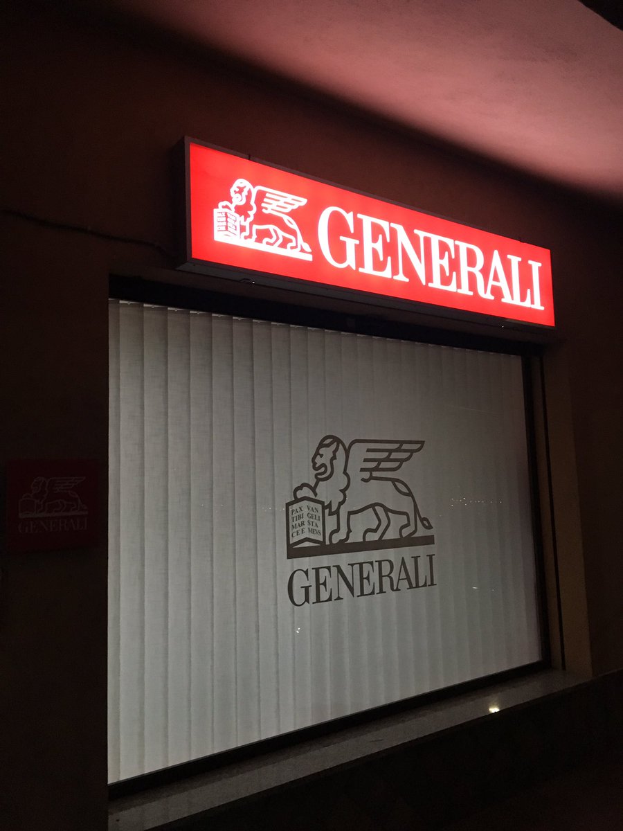 AgGenerali_I25's tweet photo. Oggi inauguriamo la nuova Agenzia di CatanzaroLido Germaneto in Viale Europa. Un grande in bocca al lupo al Sig. Giampiero Del Vecchio per il raggiungimento dei migliori successi🍾 https://t.co/Syq5v2pH8Y