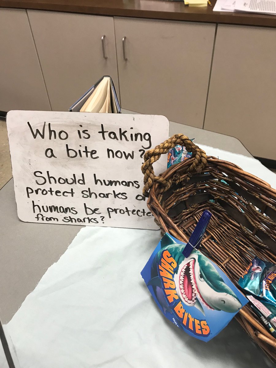 weeks_hook's tweet photo. 5th grade teacher, Mrs. Estridge, ⁦@NPESLex1⁩, celebrated her students persuasive writing topics by asking some probing questions. #npelions #Lex1Literacy https://t.co/Omyam3cTX3