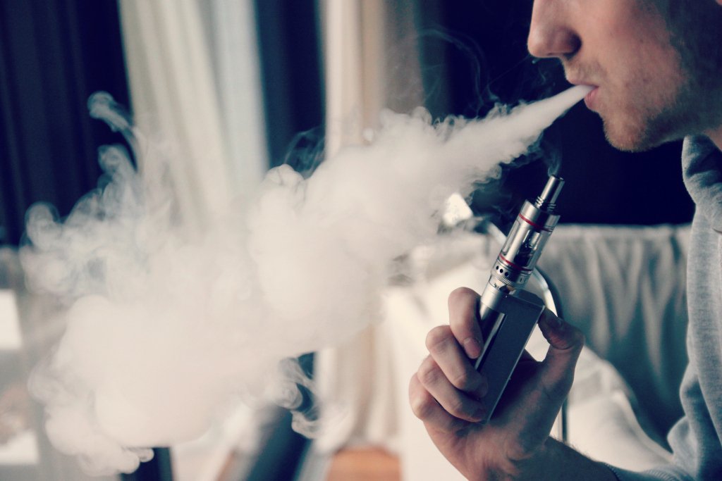RAILexington's tweet photo. We’re Fighting Teen Vaping https://t.co/ONmFvtSueS https://t.co/y3HMtrA1S4