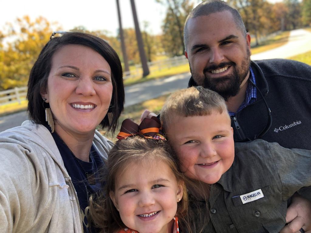 Danny Thomas and Angela Cartwright | RR Auction, image size:1024x769