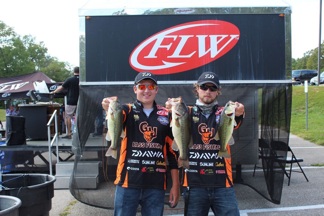 GUpapyrus's tweet photo. "I want to become the best angler I can be and learn as much as I can while in college. The end goal is to be the best I can be and be able to compete confidently with anyone. " Written by @elliecummin23 and media by Chris Brooks #angler @gu_fishing https://t.co/v7taQGwjxJ https://t.co/2oLpqP2eKk