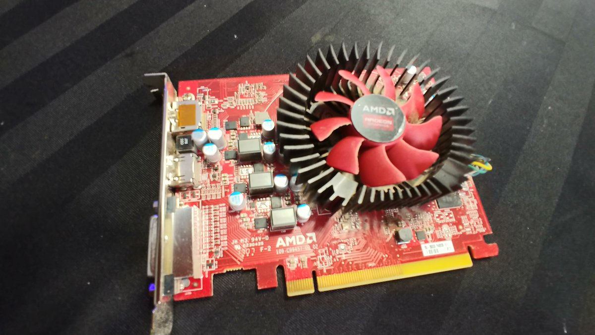 watchtimmyjoe's tweet photo. I bought this for $40 CAD and it's the best graphics card deal I've ever seen lol #gpugoals https://t.co/jfP89OgINx