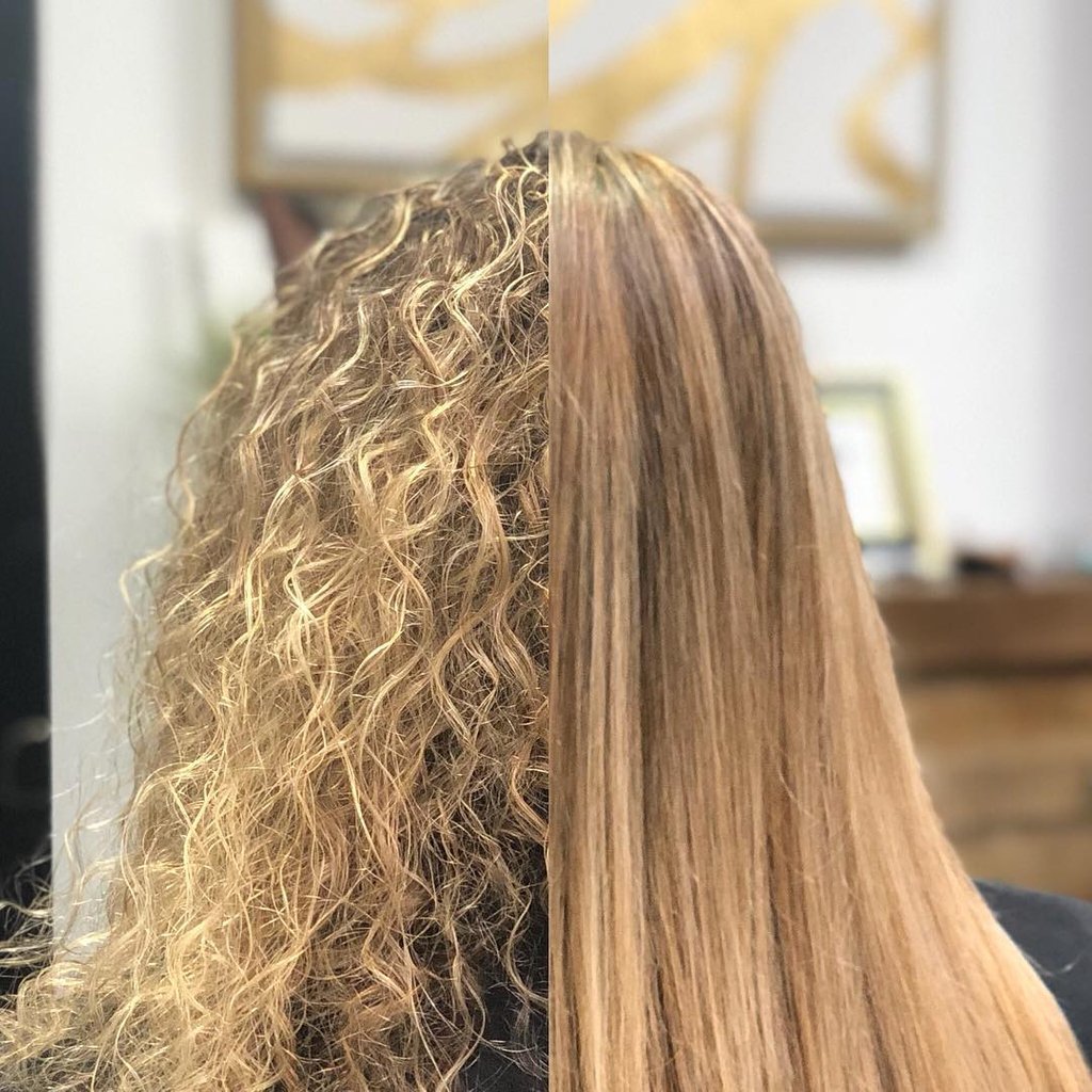 myrevair's tweet image. #BeforeandAfter #RealUser #RealResults
• • • • •
@bloomsalonkc Super duper curly hair made straight with JUST the blow dry! @myrevair is amazing!!!!
• • • • •
#myrevair #revairpartner #blowyourmindnotyourhair #curlyhair #transformation