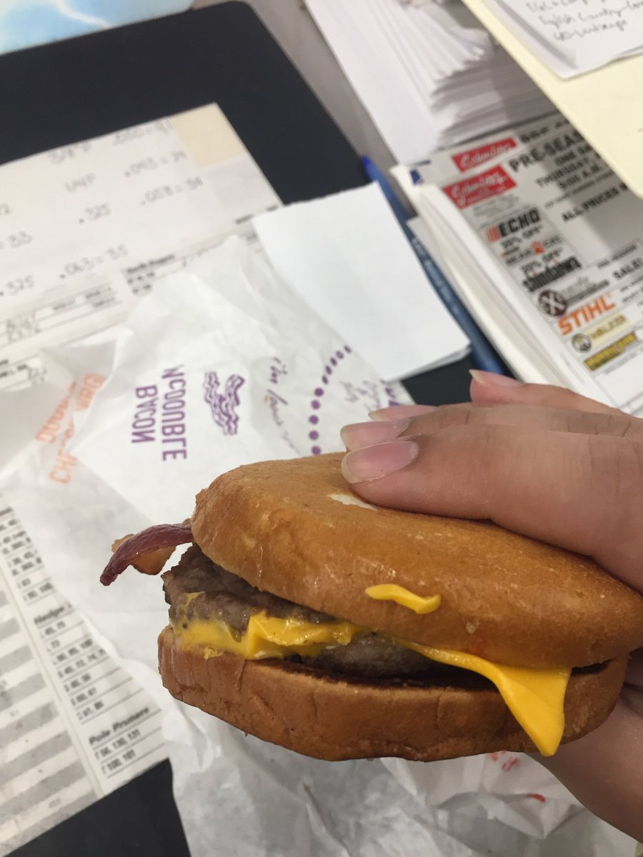 JSampt's tweet photo. Oi @McDonalds wassup with this burger I got to bottom buns and raw undercooked bacon, and my friend got his burger and it was raw in the corner😡 https://t.co/vvjlklPKsV