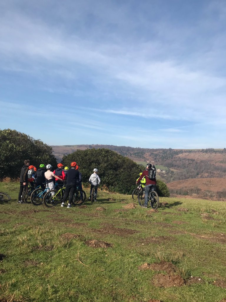 YsgolYstalyfera's tweet photo. Fabulous Yr9 Mountain Biking 🚵‍♀️ today at @Margampark @NPTCouncil #dysgugorau https://t.co/mnMyCqVPZv