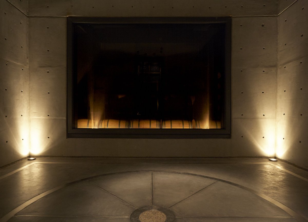 MarkTomaras's tweet photo. Wine Caves at Navarro Correas, Agrelo, Mendoza Argentina, 2008
#wine #winephotography #navarrocorreas, #winearchitecture #winecellar https://t.co/yUXuWM30ev
