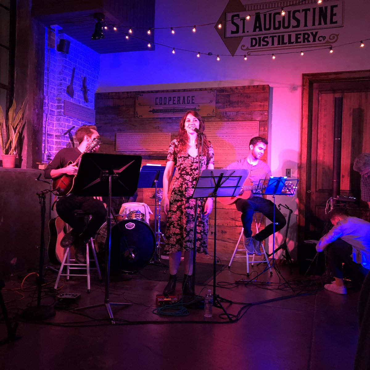 AddiMcDaniel's tweet photo. Such a fun week of shows!! Got to play in my hometown at @StAugDistillery (vids coming soon!) followed by a show set against the beautiful NYC skyline at @StandardHotels! So grateful to everyone who made it possible!! 🙏💗🎉 https://t.co/hD9xTpsB52