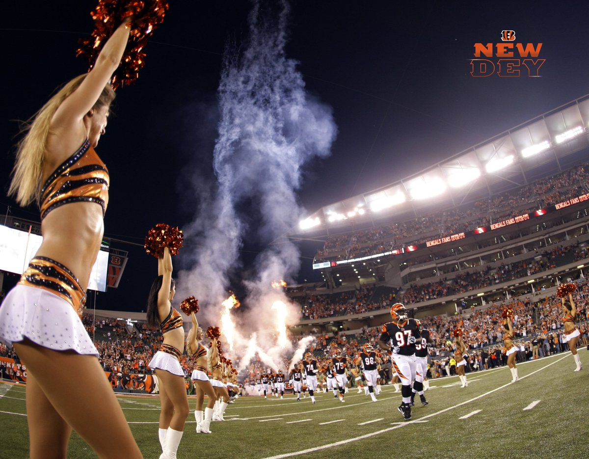 Anyone else missing game days in The Jungle? #NewDEY

Best Player Entrance Photo Gallery 📷: go.bengals.com/2T8kMkJ