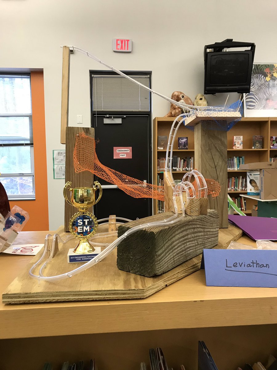 york_engineers's tweet image. Winning looks good @YorkESBulldogs!  #engineeringfair #lilengineers #EWeek2019 So hard to pick, but our top three winners have been awarded. More to come...