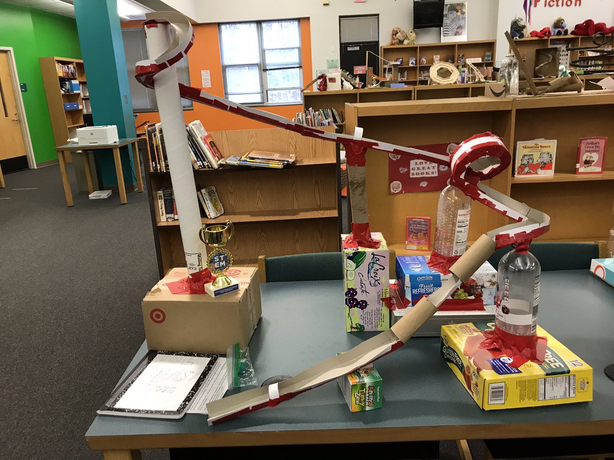 york_engineers's tweet image. Winning looks good @YorkESBulldogs!  #engineeringfair #lilengineers #EWeek2019 So hard to pick, but our top three winners have been awarded. More to come...