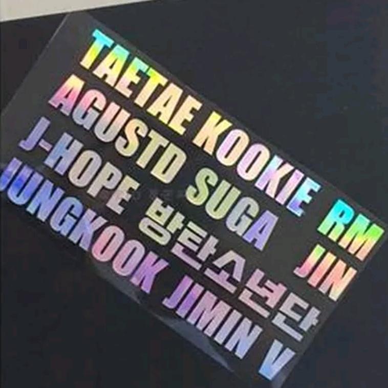 holi_bcoreana's tweet photo. ~ SOBRE OS ADESIVOS METALIZADOS DO BTS ~ 

Nós tínhamos apenas UMA cartela, então NÃO haverá re-estoque.

Os ainda disponíveis são apena o RM e o Jin.

Como estes são menorzinhos, resolvi abaixar o valor (: fica por 6 reais cada. Interessadx? Me mande uma DM <3 https://t.co/AaLpHQNCmj