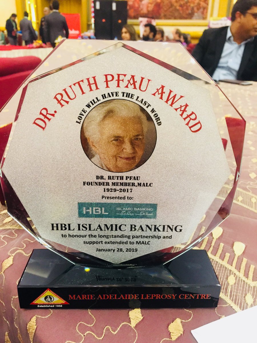 razabeena's tweet photo. Honoured to receive this on behalf of HBL #CSR #healthofthecommunity https://t.co/WwCu9Gye9o