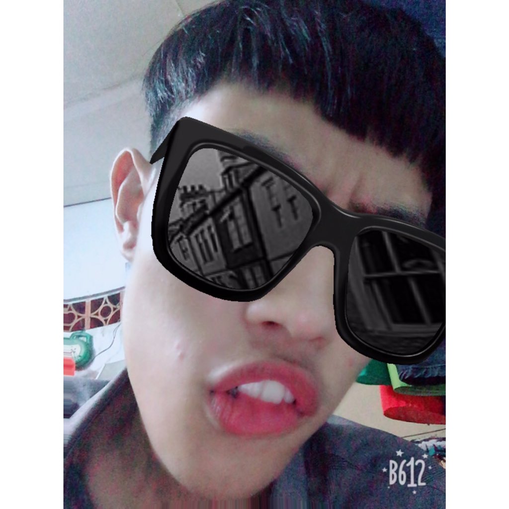 Cuciu3's tweet photo. @quynhqueen111 Biểu cảm mặt tê trym 😝😝😝 https://t.co/2SxsEuGExv