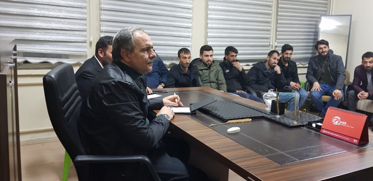 tatli_kadri's tweet photo. Bugün yönetim kurulu toplantimizi gerçekleştirdik adayimizdan gençlik için yapikacaklari dinledik gençlerle yerel seçim hakkında istisarelerde bulunduk #MemleketİşiGönülİşi #SuleymanSuylu #EmrullahGur #NaciBilici #TeomanZeydan #RustuZeydan #CumhurDemir #CevatSaydas #HalitDiler https://t.co/ljWlO1uQhJ