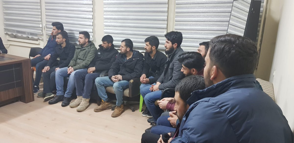 tatli_kadri's tweet photo. Bugün yönetim kurulu toplantimizi gerçekleştirdik adayimizdan gençlik için yapikacaklari dinledik gençlerle yerel seçim hakkında istisarelerde bulunduk #MemleketİşiGönülİşi #SuleymanSuylu #EmrullahGur #NaciBilici #TeomanZeydan #RustuZeydan #CumhurDemir #CevatSaydas #HalitDiler https://t.co/ljWlO1uQhJ