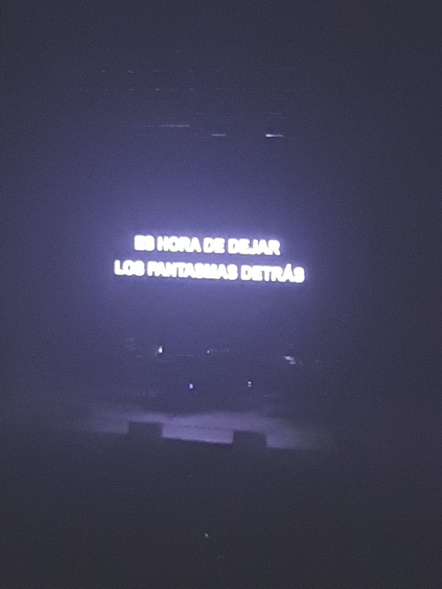 001_miemi_'s tweet photo. #massiveattack #madrid https://t.co/mXXJkQP7ZG