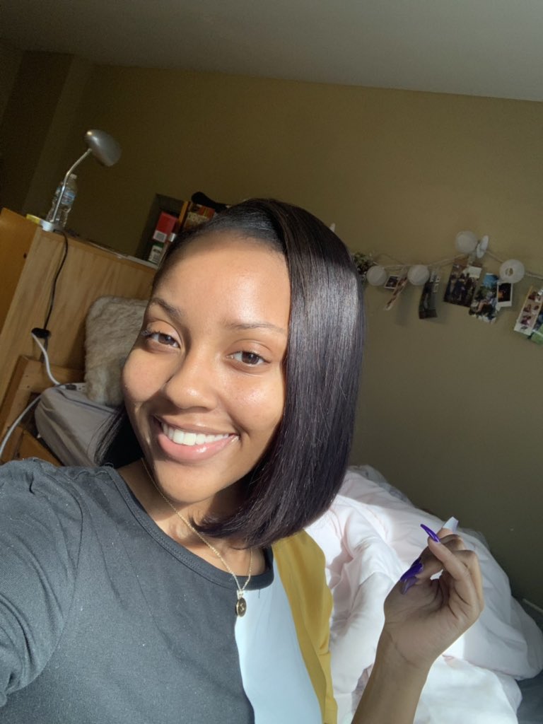 mobetta__'s tweet photo. You make me weak with strong desire 🥵🥵 https://t.co/e0z5qhUlcD