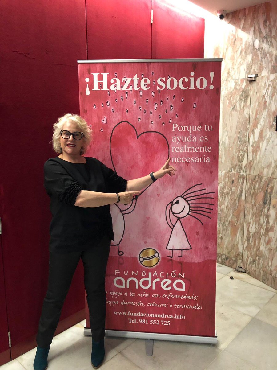 PopularesStgo's tweet photo. A nosa concelleira #PepaCastro asistiu hoxe ao concerto solidario a beneficio da @Fundiandrea #FaiteSocio https://t.co/Zk6GqyTkVh