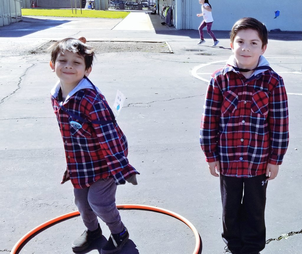 mskayglas's tweet photo. It's FriYAY @WoodcrestFSD and these Wildcats are staying fit and having fun! https://t.co/G55cJBqxsl
