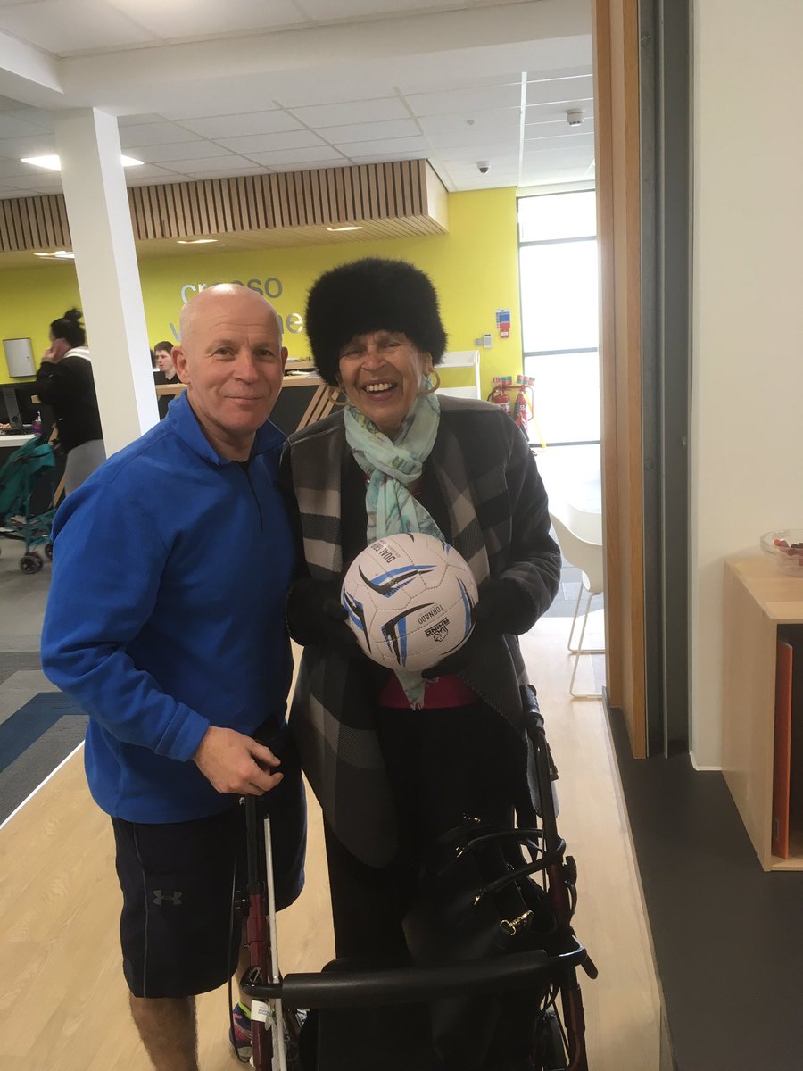 Leslie arriving for Walking Netball