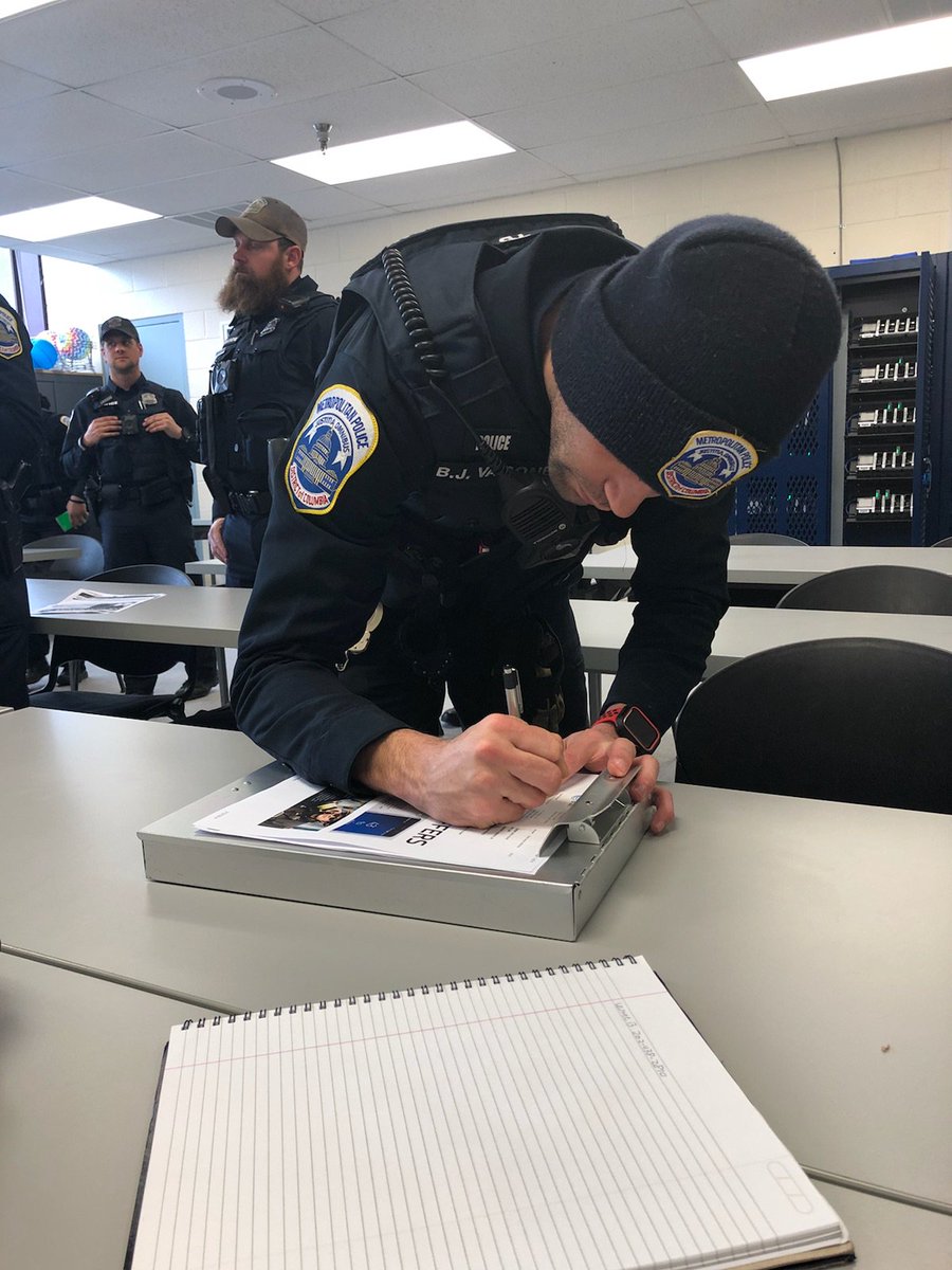 Love when we get a chance to Educate and Thank our First Responders....Its ROLL Call at 7 District. #MPD #FirstNet #Xecutors #regulators #FireST.