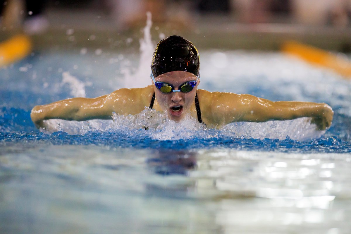 BMCathletics's tweet photo. 🏊‍♀️| #CentConfChamps UPDATE:
Freshman Maya Schneider qualifies for 200 IM Finals after clocking in a time of 2:14.79 in Prelims.#BMCswim will also put together a 400 medley relay for session 3 of the @CentennialConf Championships! 

👀📽️#TUNEIN: https://t.co/sYlemjjurm https://t.co/7VjV5M2sgz