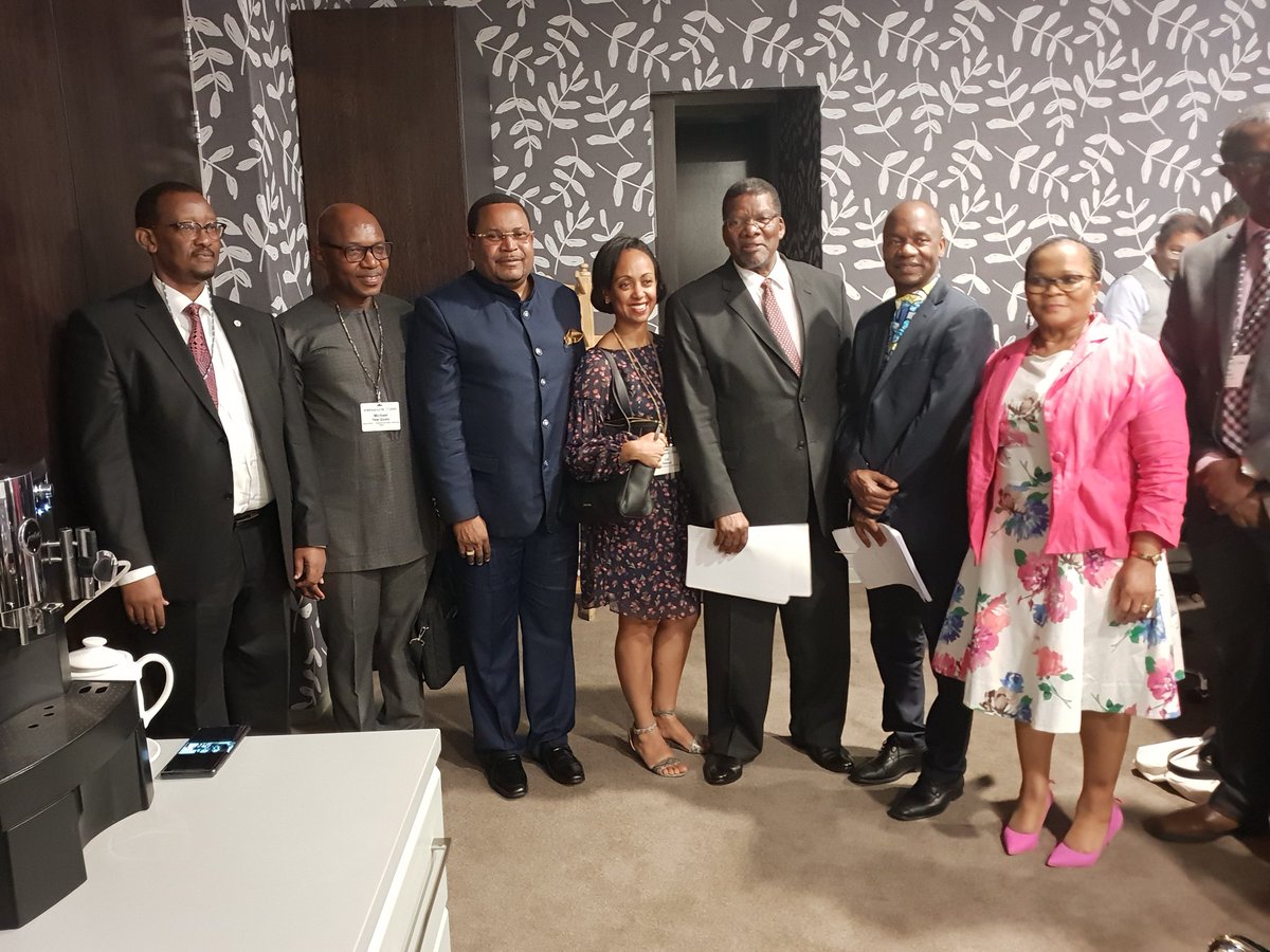 lia_tadesse's tweet image. @africasan5 this week at Capetown was a wonderful opportunity to have strong country dialogues, share innovative experiences and reaffirm our commitment to #EndingOpenDefecation. Thank you #AMCOW