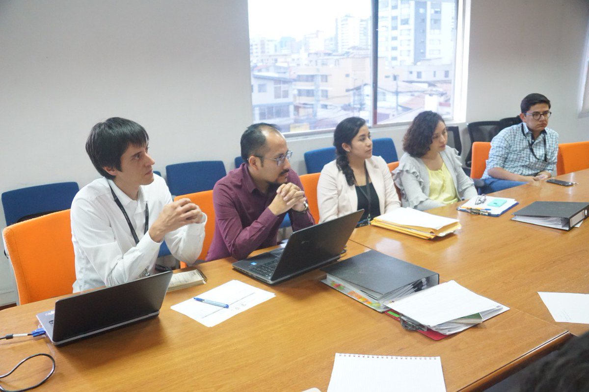 SERCOPec's tweet photo. #Quito | Se desarrolló mesa de trabajo con la participación de los equipos técnicos de #Sercop, @Educacion_Ec y representantes de la Economía Popular y Solidaria, para analizar el Catálogo Dinámico Inclusivo de Confección Textil #ComprasPúblicasEficientes @CampanaPablo https://t.co/26tZ8tuTyD